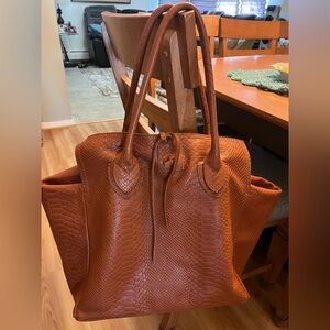 Let & Her Tote Bag
